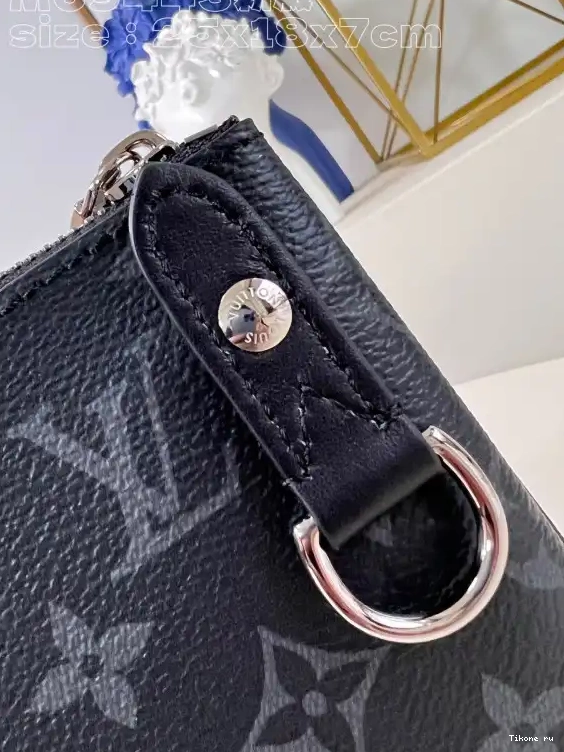 Affordable VUITTON LOUIS TRIO MESSENGER 0523